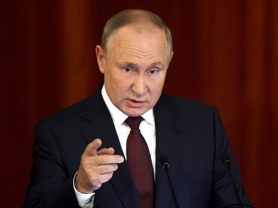 Эксперты оценили предложение Путина повысить МРОТ и прожиточный минимум выше инфляции