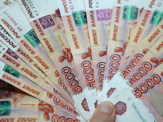 Подсчитаны взятки чиновников в России: треть бюджета страны