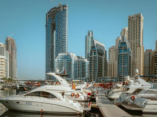 Богатые россияне начали обменивать свои дома в Лондоне на жилье в Дубае